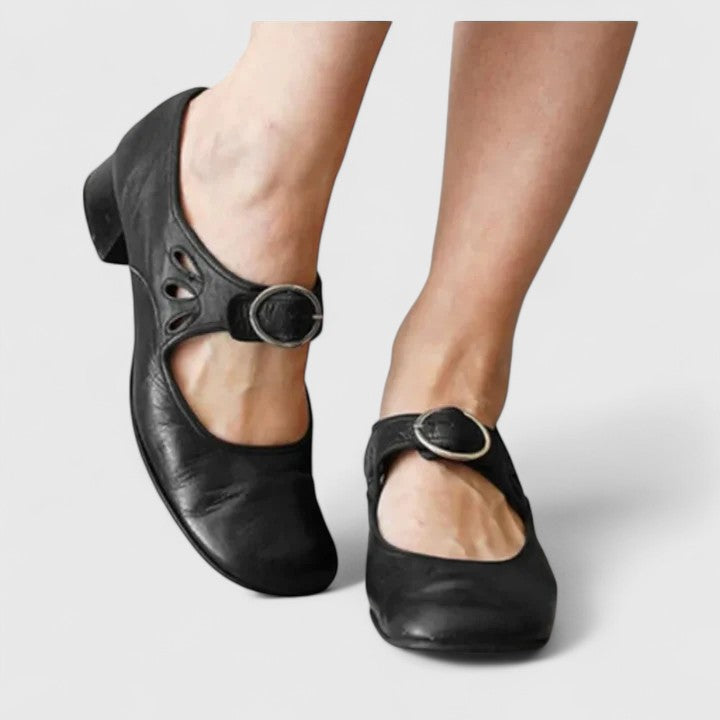 Black / 12 US | 43 EU